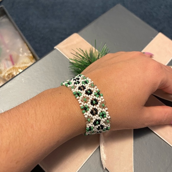 2 X 20 Handmade Necklace and Bracelet, and Chakira Bracelet, Chakira Necklace. - Picture 11 of 11